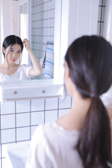 杏花三月天